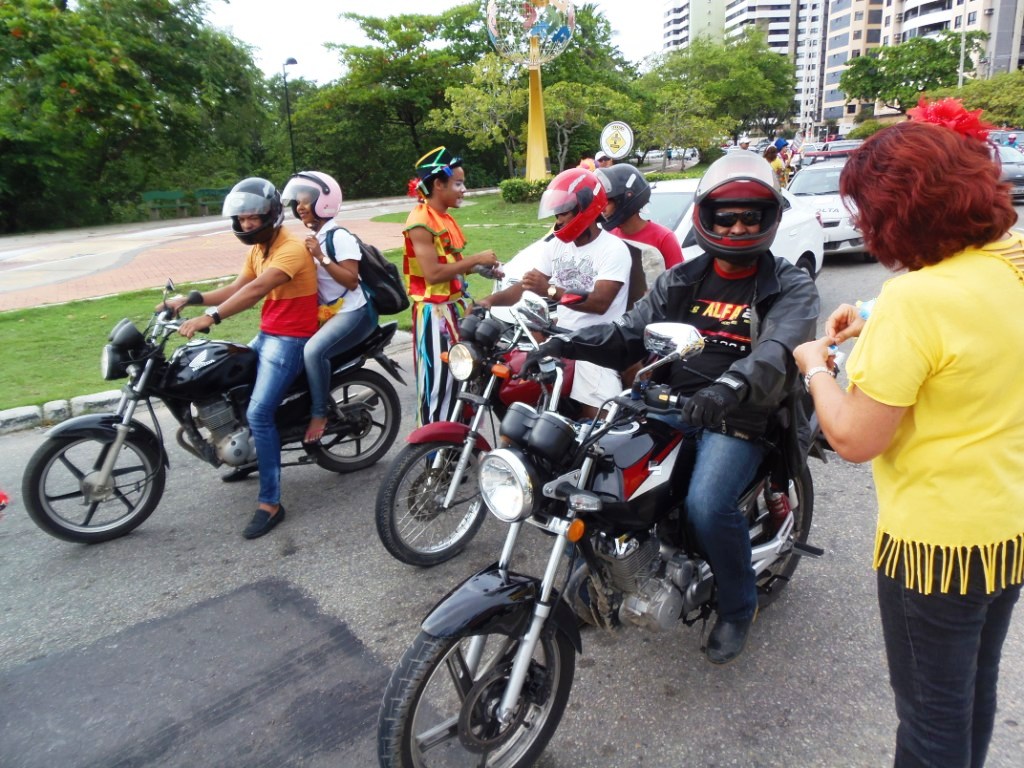 SMTT inicia ações educativas voltadas para o carnaval - SMTT Aracaju